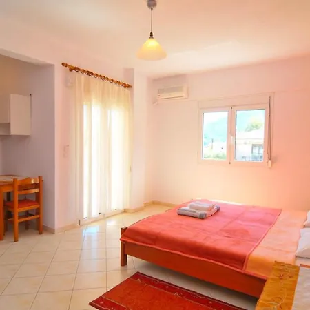 Room In Studio - Hotel Georgia - Beautiful Room In Golden Beach In Thassos Island Affittacamere Chrisi Ammoudia
